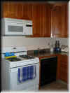 Kitchen.jpg (37664 bytes)